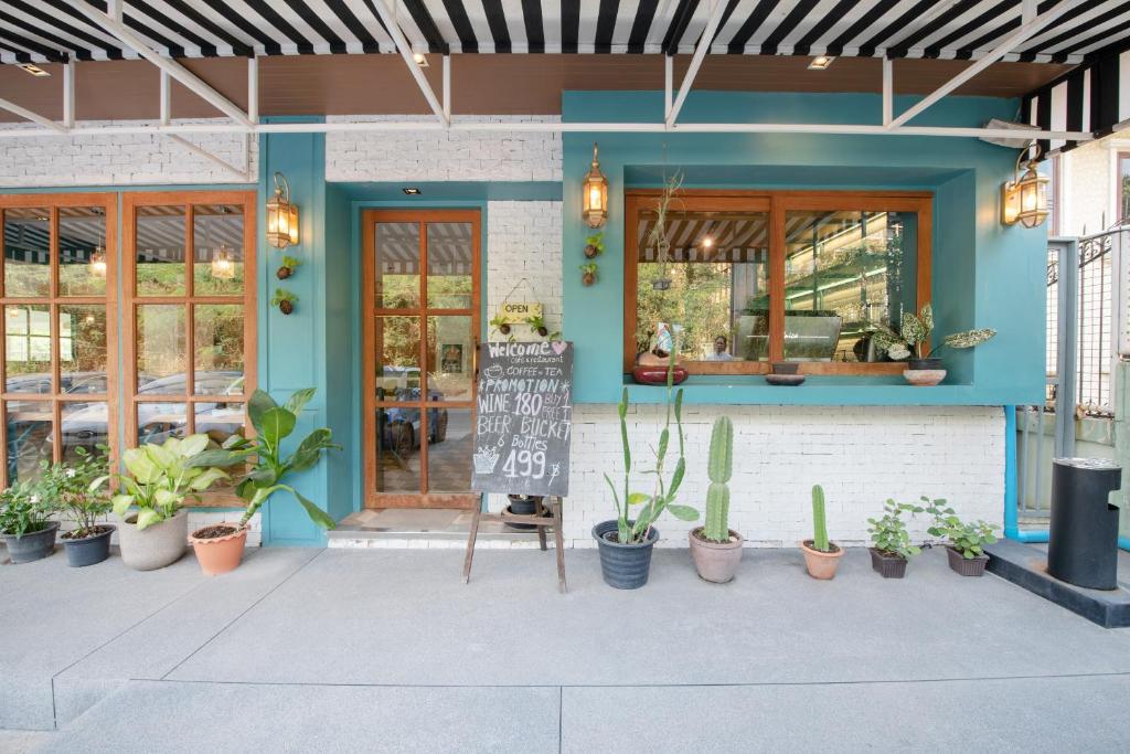 Blooming Hill Boutique Suites - Resim 4