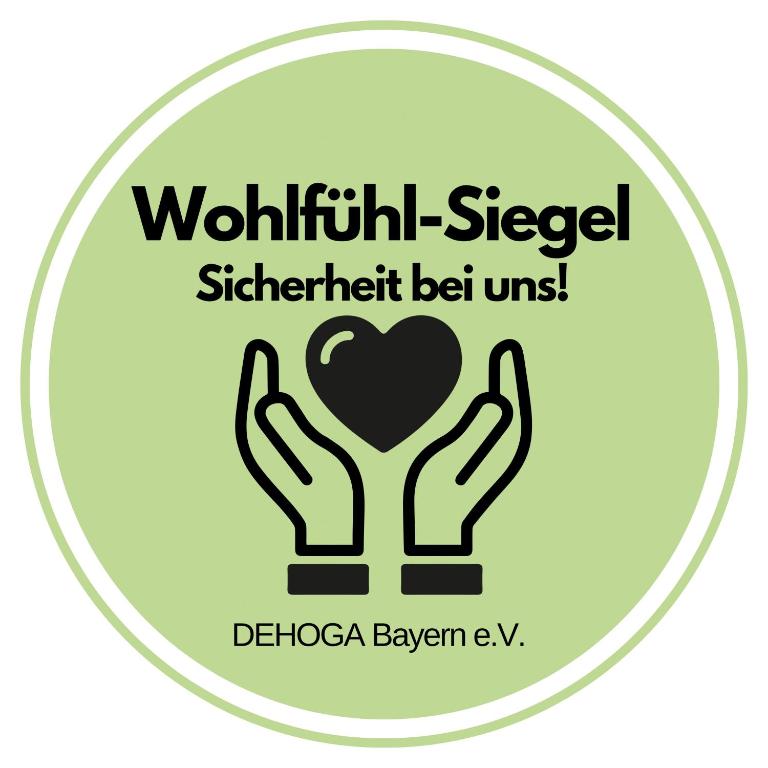 Certifikát, hodnocení, plakát nebo jiný dokument vystavený v ubytování Maiers Hotel Parsberg