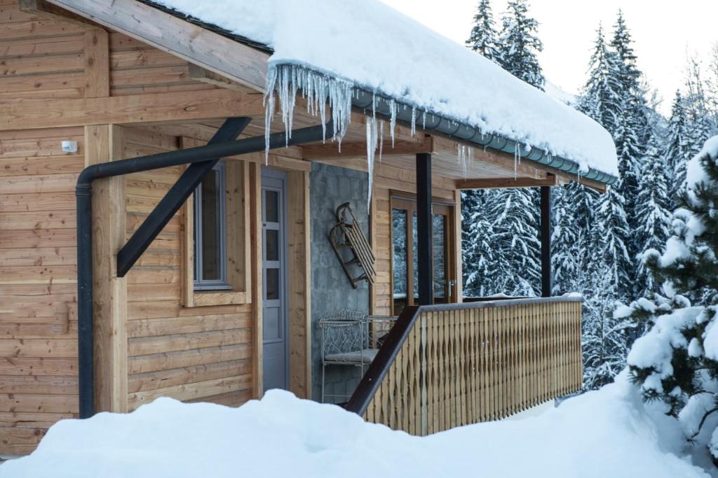Riverwood Lodge om vinteren