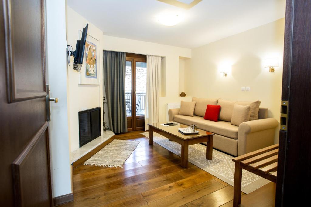 Ellinon Thea Arachova - 14