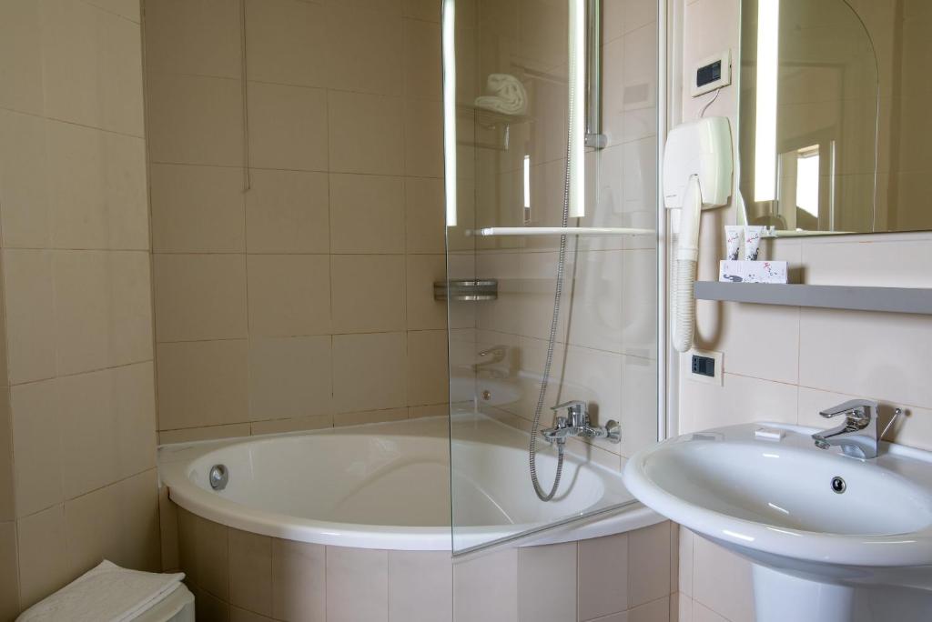 Koupelna v ubytování JR Hotels Gigli Firenze