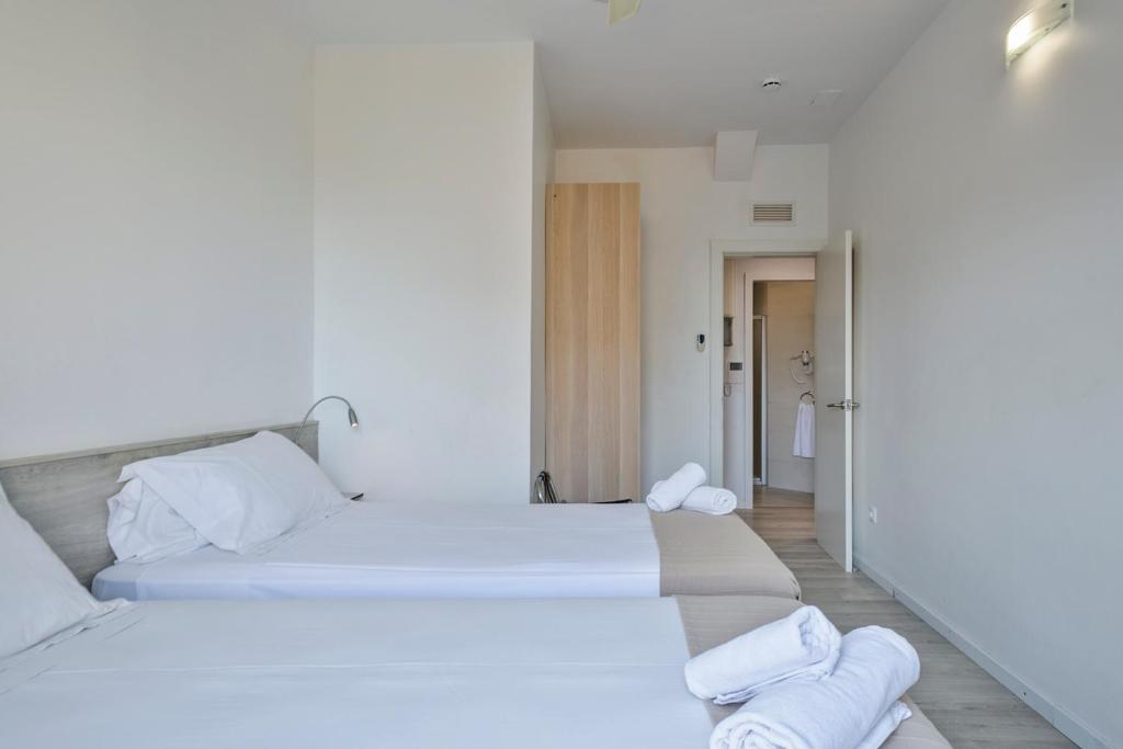 Stay Together Barcelona Apartments - 19