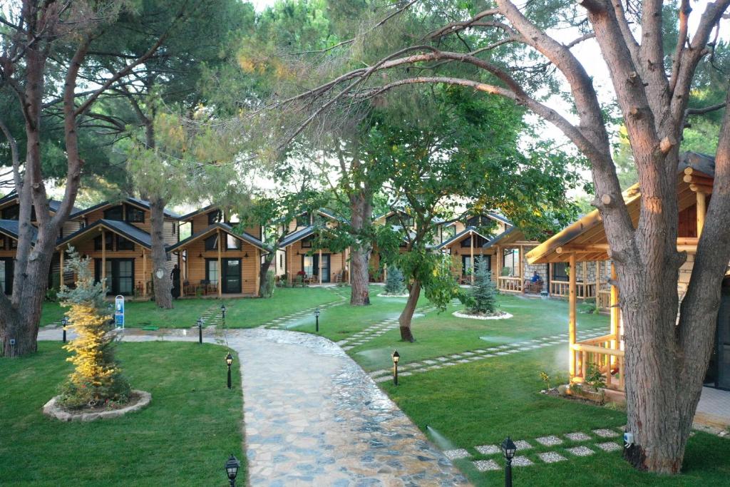 Zahrada ubytování Pino Mar Luxury Bungalows