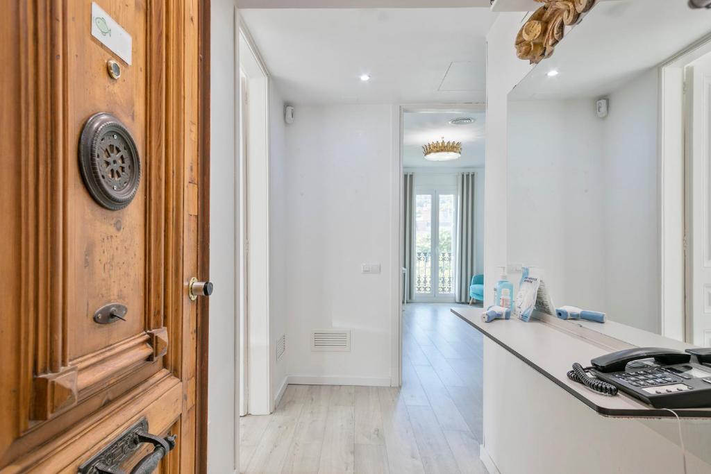 A kitchen or kitchenette at Stay Together Barcelona Apartments