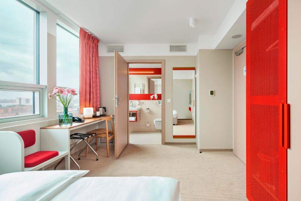 Postel nebo postele na pokoji v ubytování Hotel Altus Poznań Old Town - Destigo Hotels