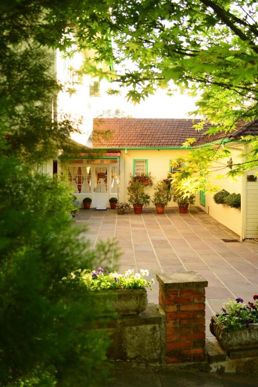 Pousada Mikolay - Hospedagem Econômica  Pousada Mikolay - Hospedagem Econômica