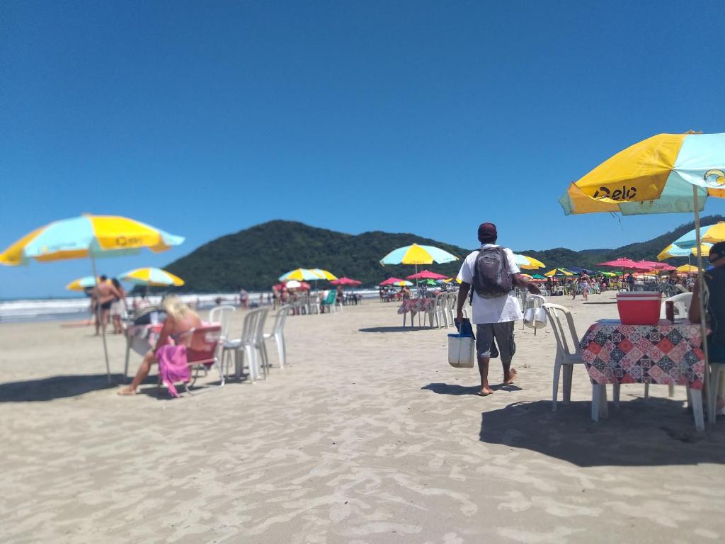  Bertioga-Casa Inteira ou Suites Privativas