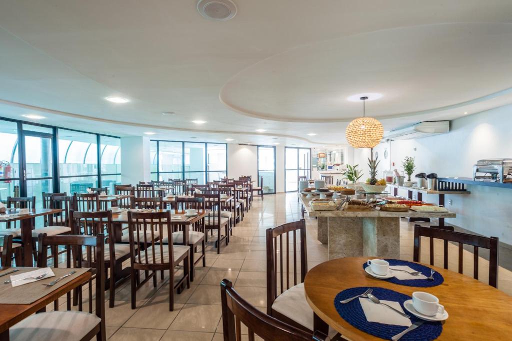 Um restaurante ou outro lugar para comer em João Pessoa Hplus Beach