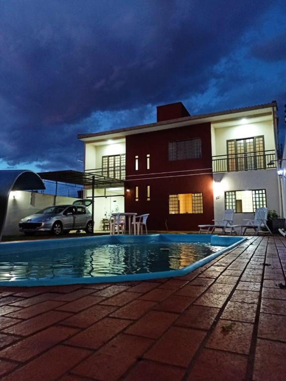  Sobrado com piscina em Foz do Iguaçu - PR