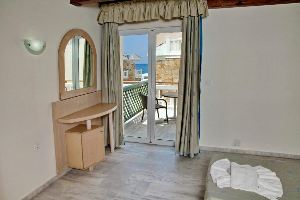 Fotografie z fotogalerie ubytování Jo An Beach Hotel v destinaci Adelianos Kampos
