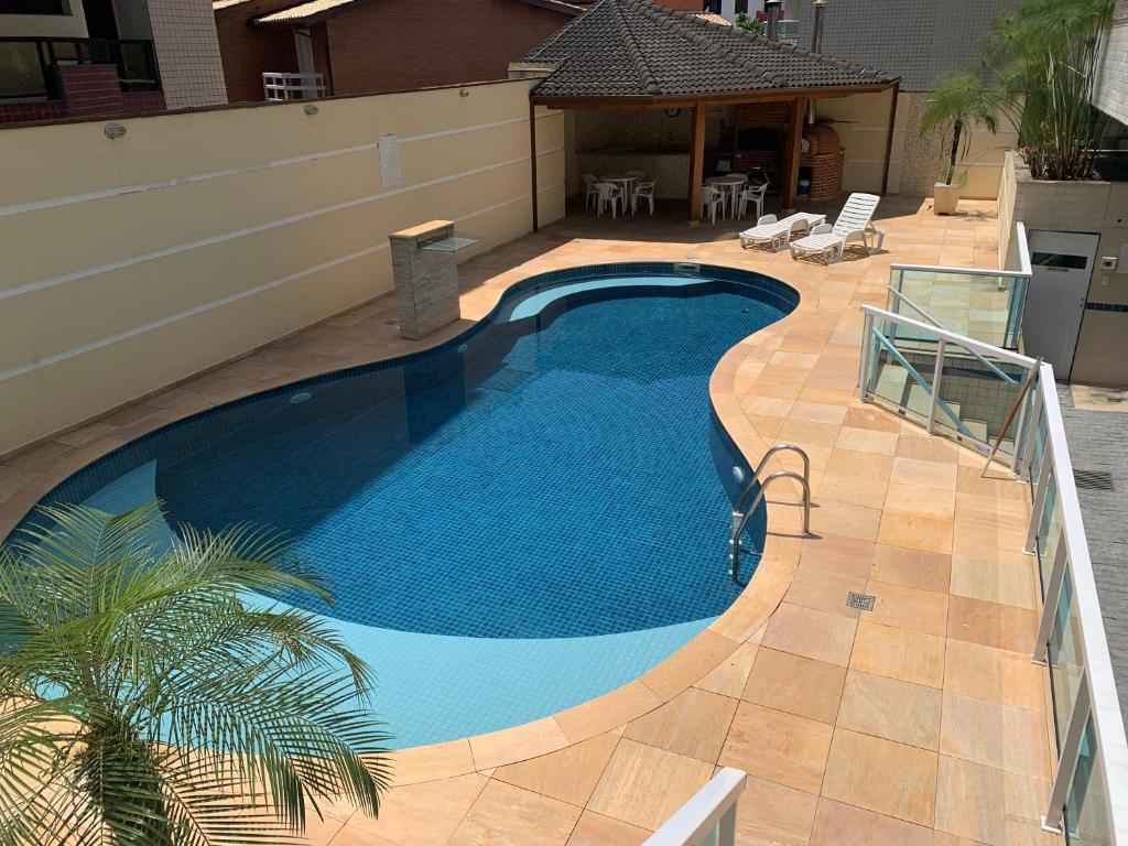  APTO UBATUBA-PRAIA GRANDE-CONDOMÍNIO DUBAI