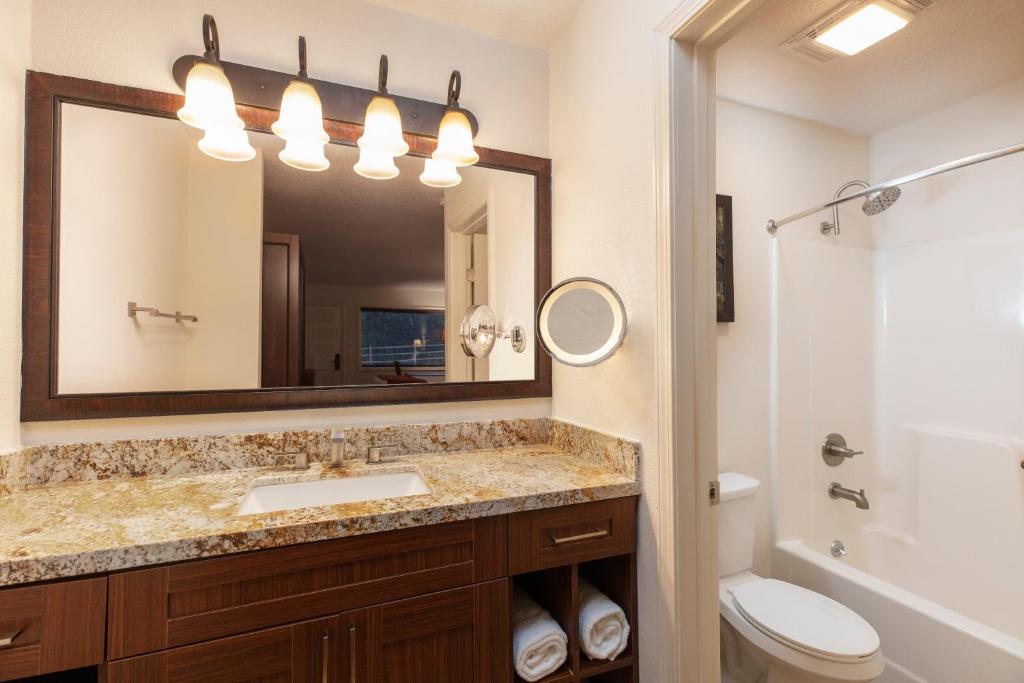 Westgate Branson Woods Resort - Chambre Queen Traditionnelle Avec Deux Lits Queen