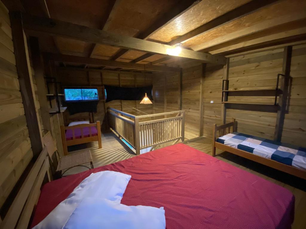  Rosa Lodge