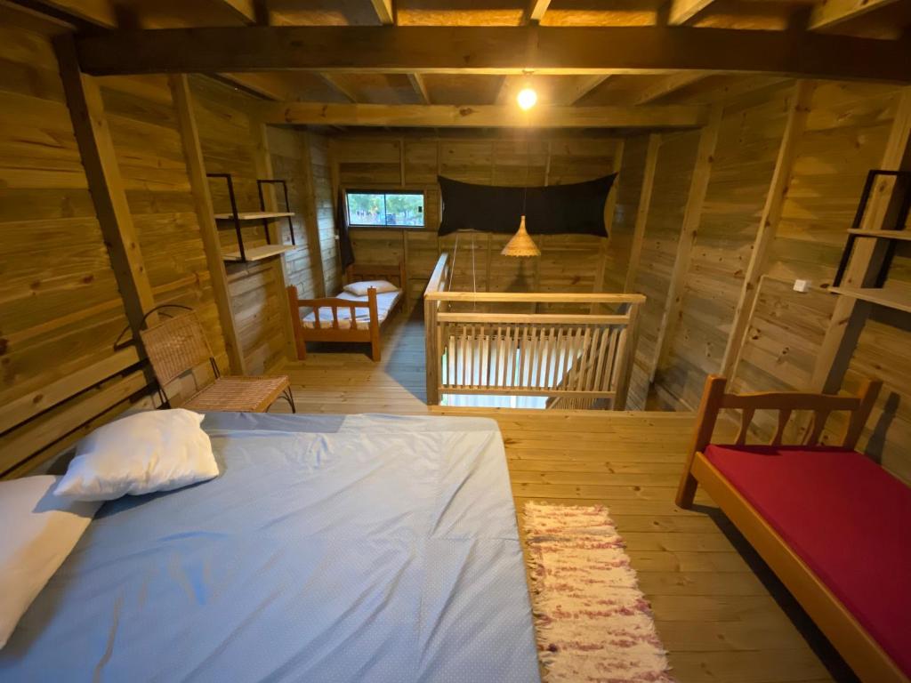  Rosa Lodge