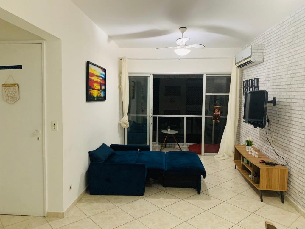  Guaruja/ Pitangeiras/ sofácama na sala - 1 quadra da praia