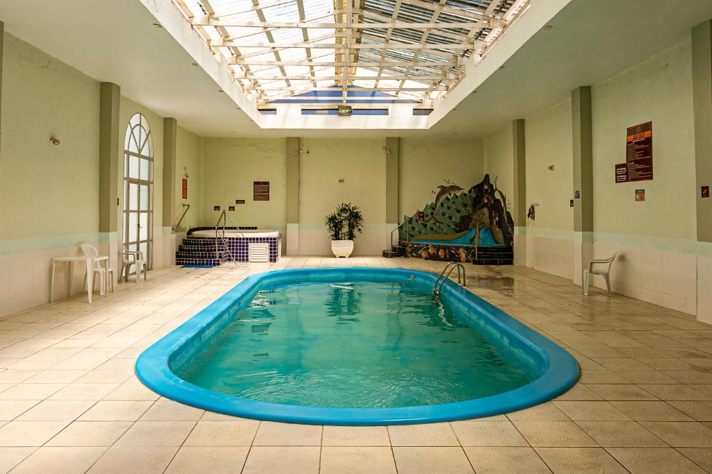  Apto completo com piscinas a 50 m do Mar