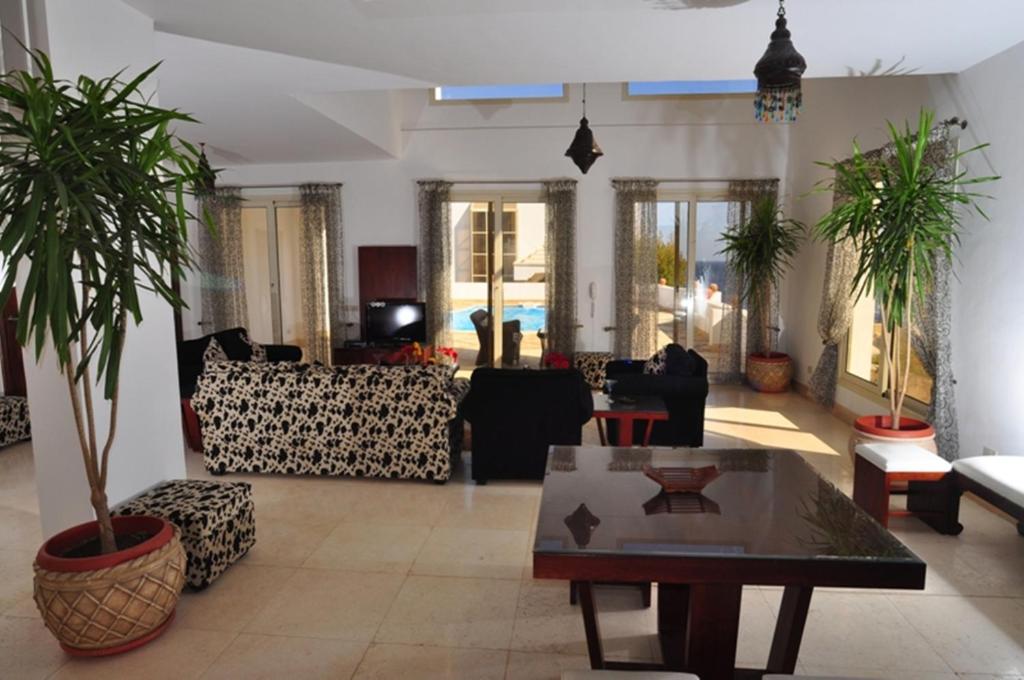 Posezení v ubytování Carlton Luxury Villa