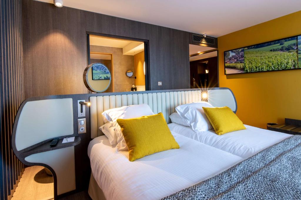 
Deluxe Large Twin Room
