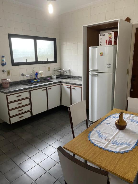  Ótimo apartamento na Praia da Enseada!