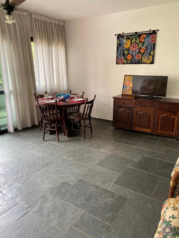  Ótimo apartamento na Praia da Enseada!