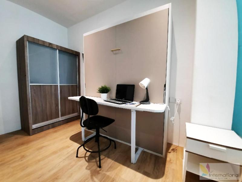 International Service Apartments at Raeburn Park - Queen Studio