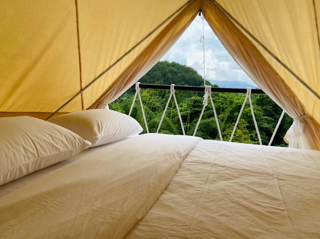 Tanoshi Glamping In Khao Sok - 9