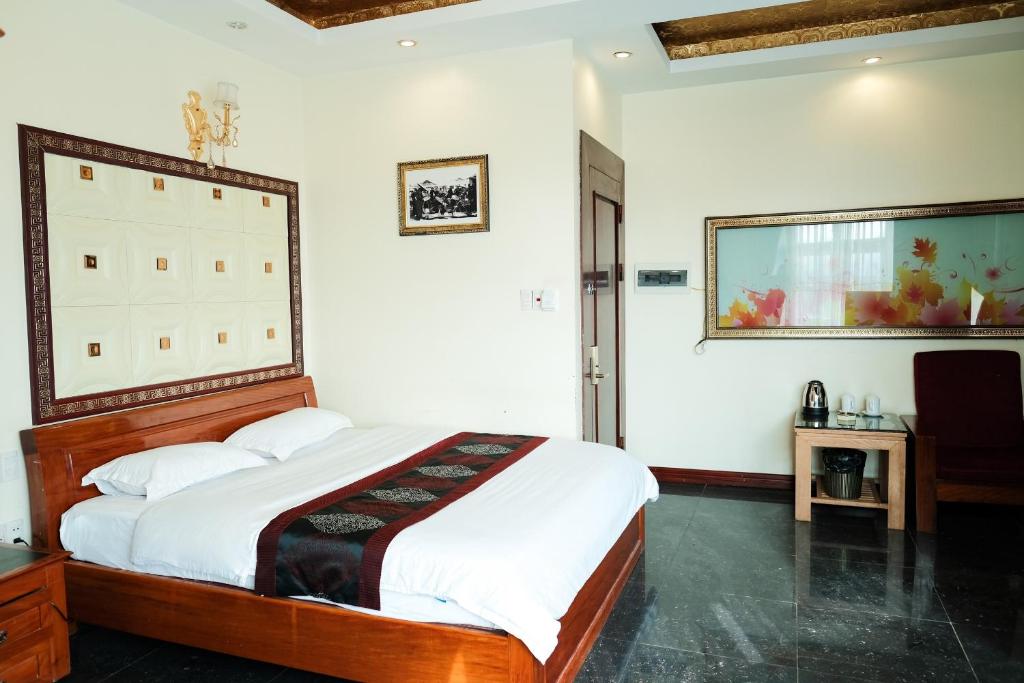 Khách sạn TRIỆU KÝ VOÒNG - Standard King Room