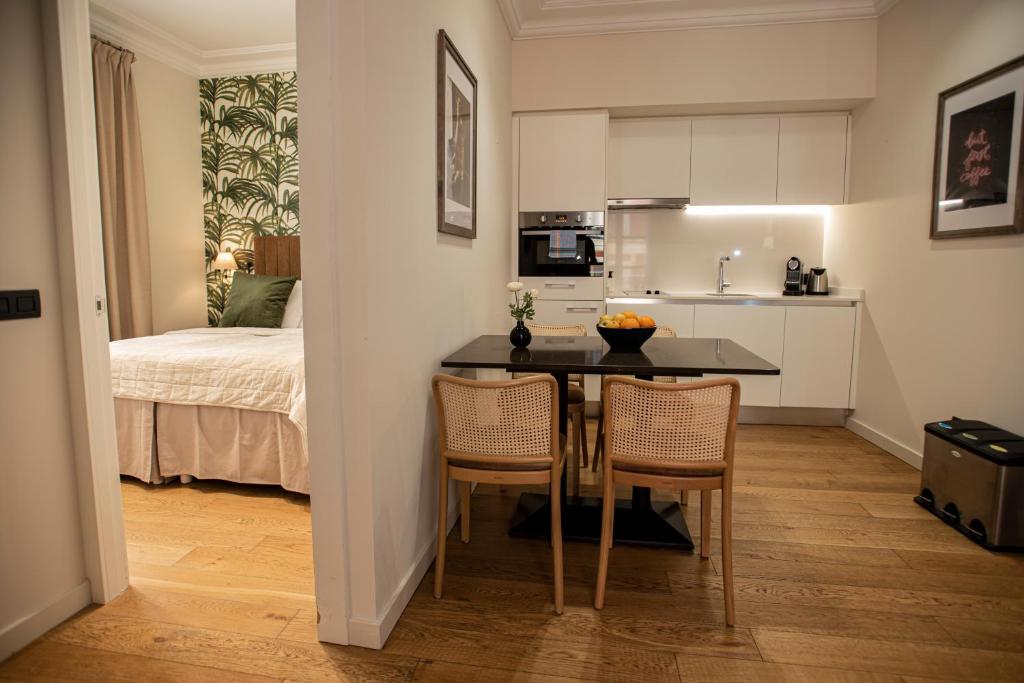 Kuchyňa alebo kuchynka v ubytovaní Palma Suites