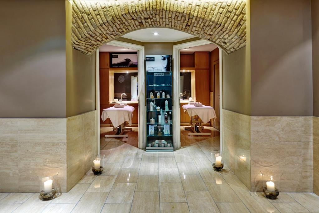Posezení v ubytování Hotel Indigo Rome - St. George by IHG