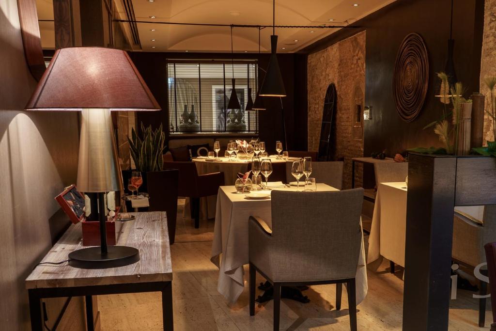 Restaurace v ubytování Hotel Indigo Rome - St. George by IHG