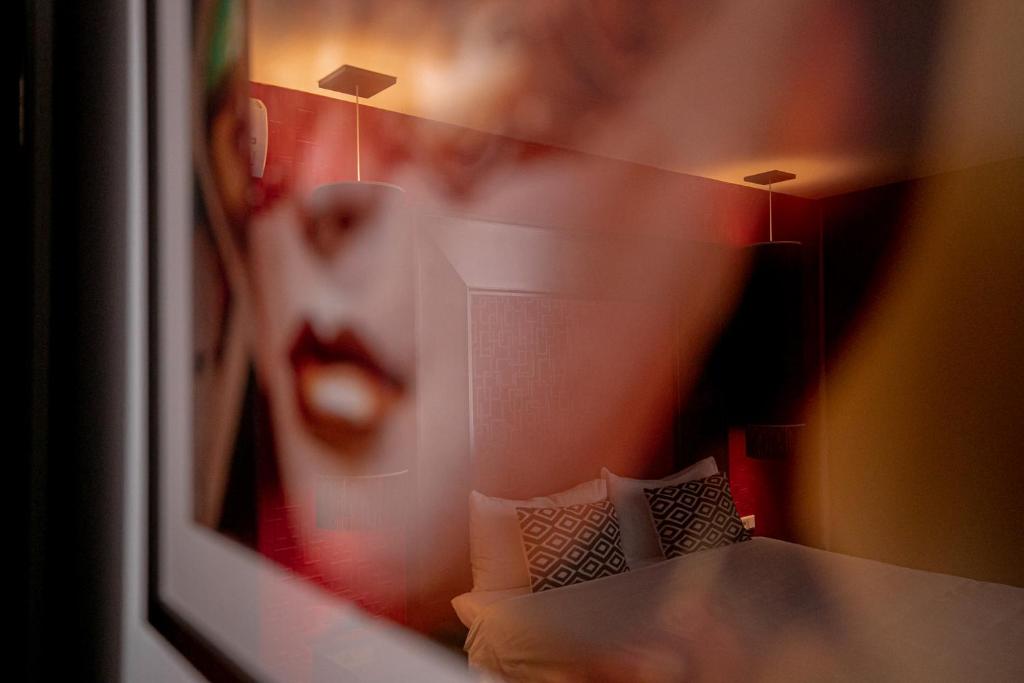 Le Theatre - Resim 34