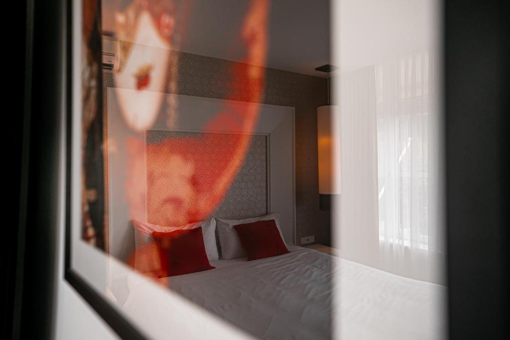 Le Theatre - Resim 45