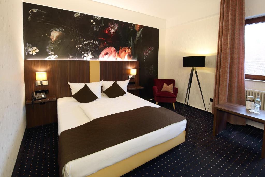 Lobinger Hotel Weisses Ross - Housity
