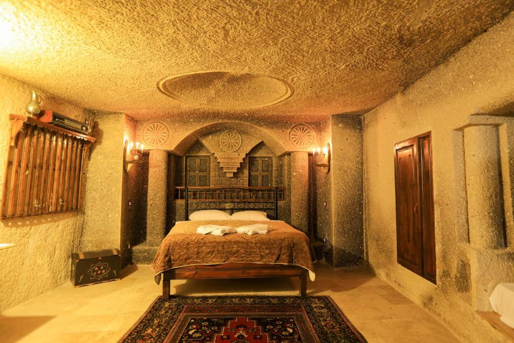 Antique Terrace Cave Suites - 15