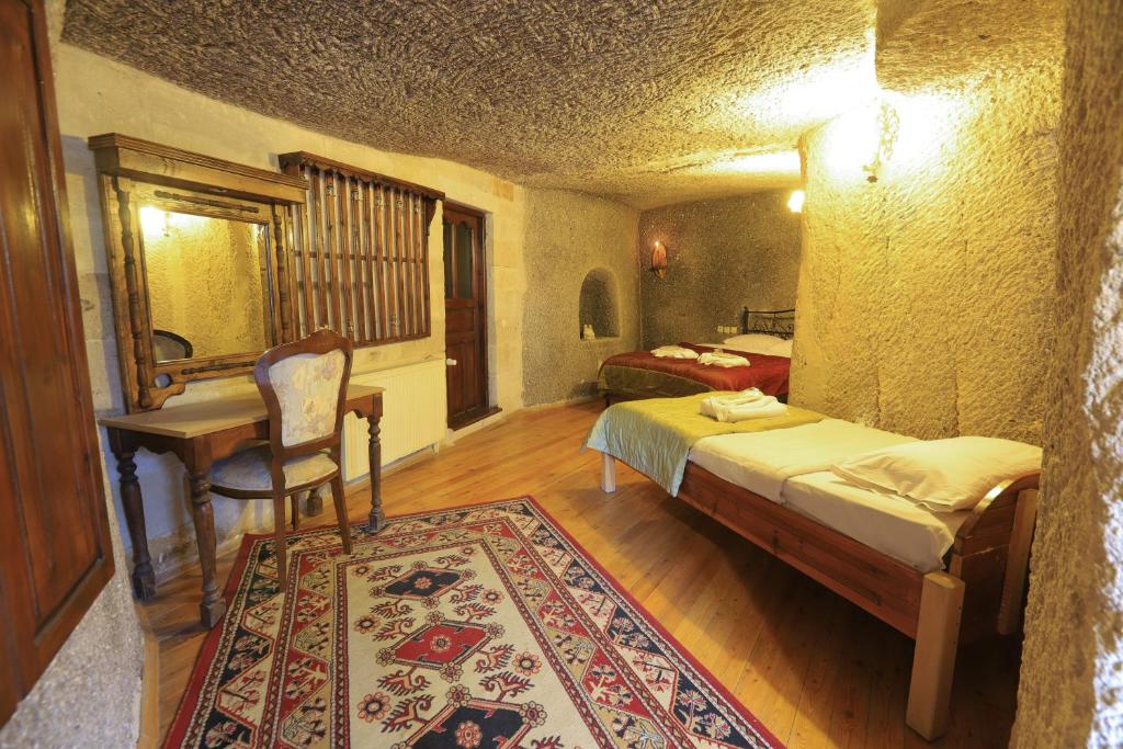 Antique Terrace Cave Suites - 8