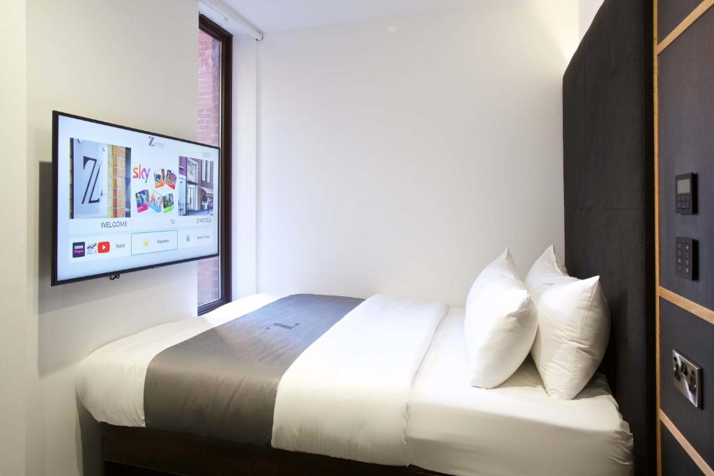 
Queen Room - Disability Access
