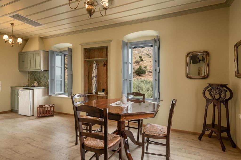 Fotografie z fotogalerie ubytování Four Seasons Hydra Luxury Suites v destinaci Hydra