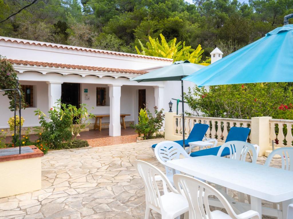 Holiday Home Can Toni Mari by Interhome, Sant Carles de ...
