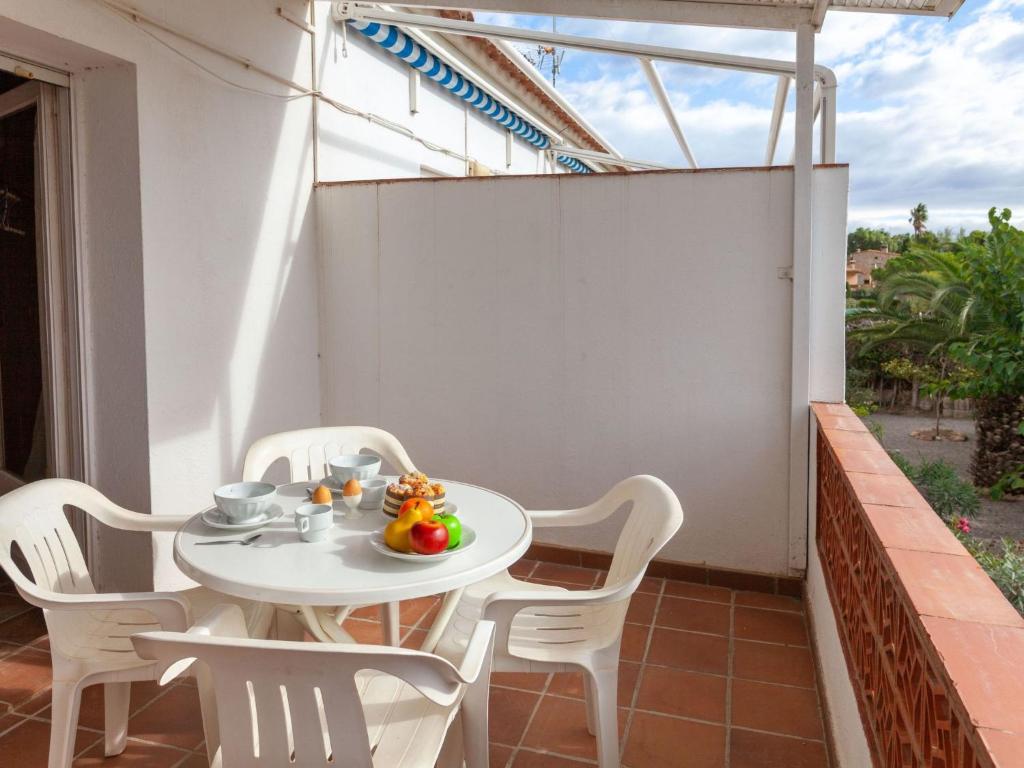 Apartment Anfora 9 by Interhome, Sant Martí dEmpúries ...
