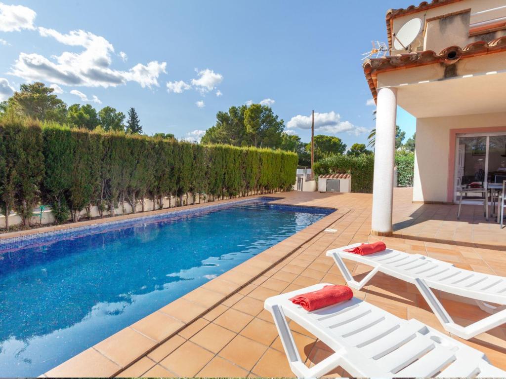 Bazén v ubytovaní Villa Villa Cala Nova A by Interhome alebo v jeho blízkosti