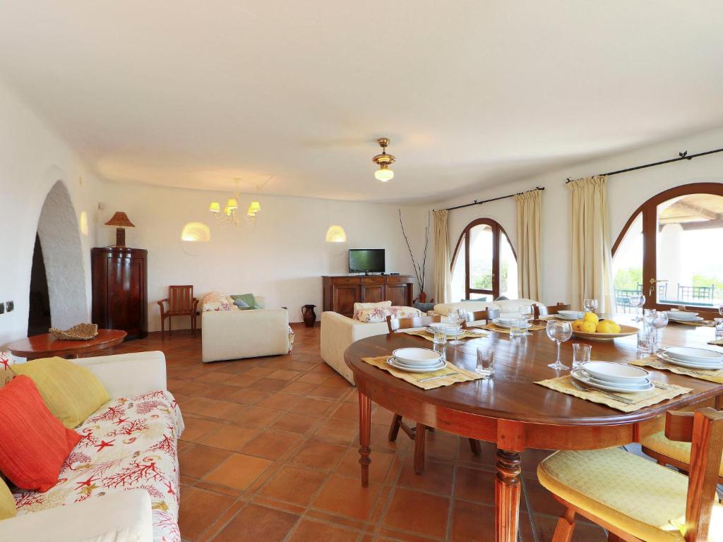 Televízia a/alebo spoločenská miestnosť v ubytovaní Villa Bianca by Interhome