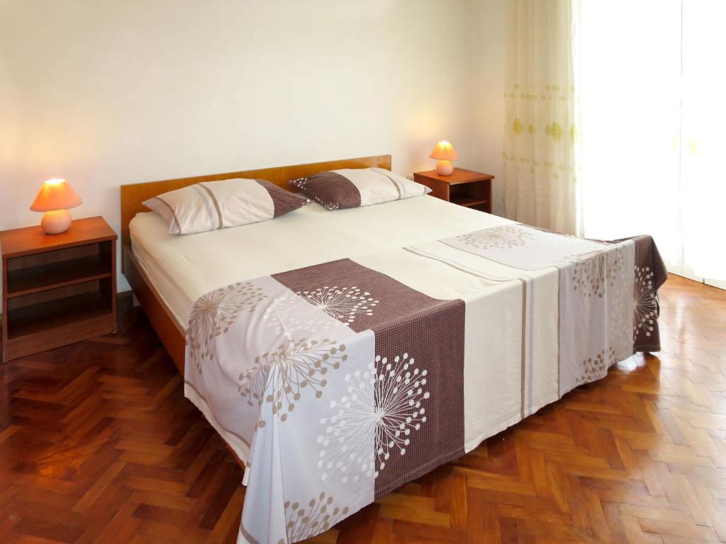 Postel nebo postele na pokoji v ubytování Holiday Home Bero by Interhome