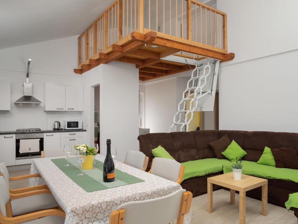 Kuchyň nebo kuchyňský kout v ubytování Holiday Home Lavendel by Interhome
