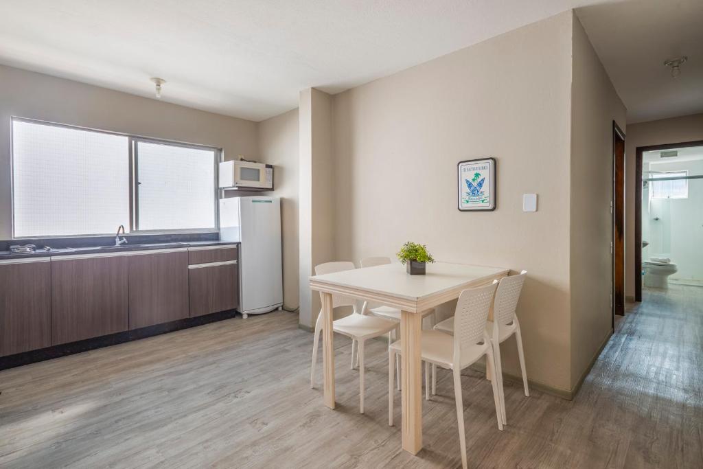  MELO APARTAMENTOS AV. BRASIL