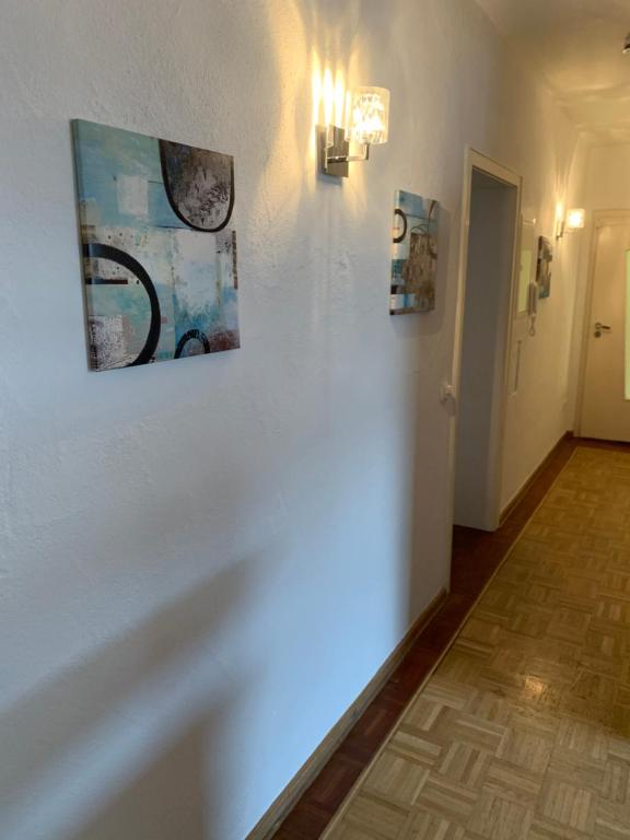 Fotografie z fotogalerie ubytování AschaffApartment 4 Schlafzimmer bis 10 Personen bei Aschaffenburg v destinaci Mainaschaff