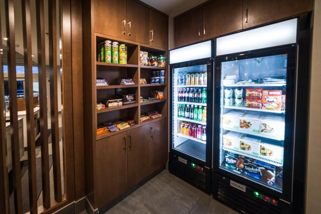 Holiday Inn Express & Suites - West Edmonton-Mall Area by IHG - Resim 26