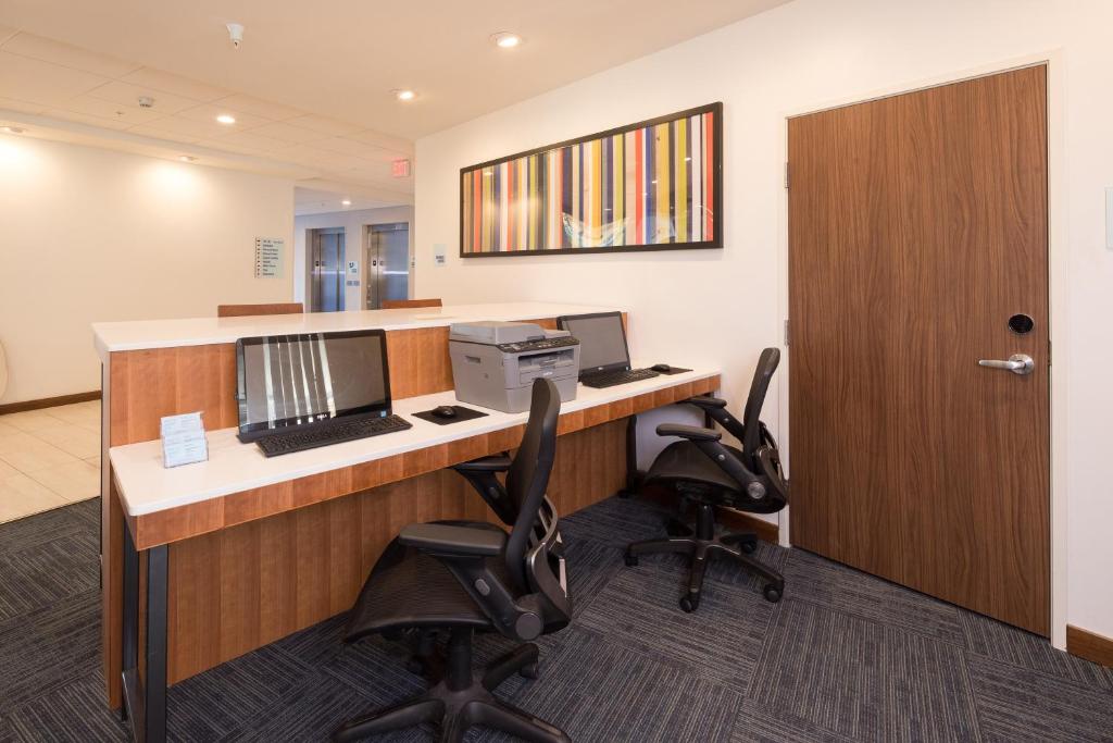 Φωτογραφία από το άλμπουμ του Holiday Inn Express & Suites - Kalamazoo West by IHG σε Kalamazoo