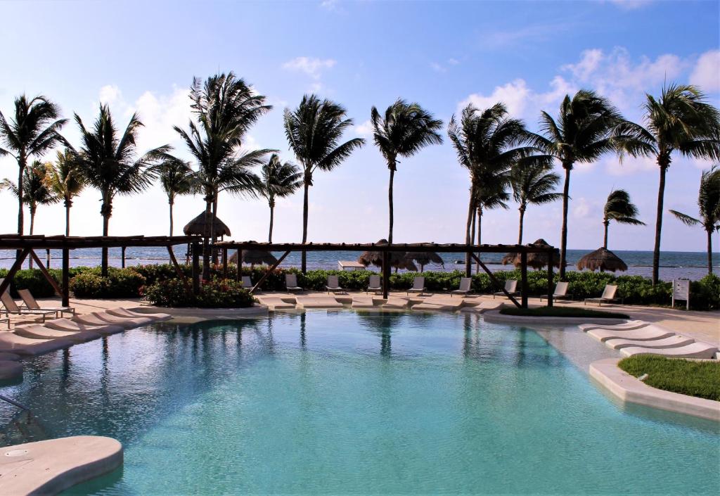Piscina en o cerca de BlueBay Grand Esmeralda-All Inclusive
