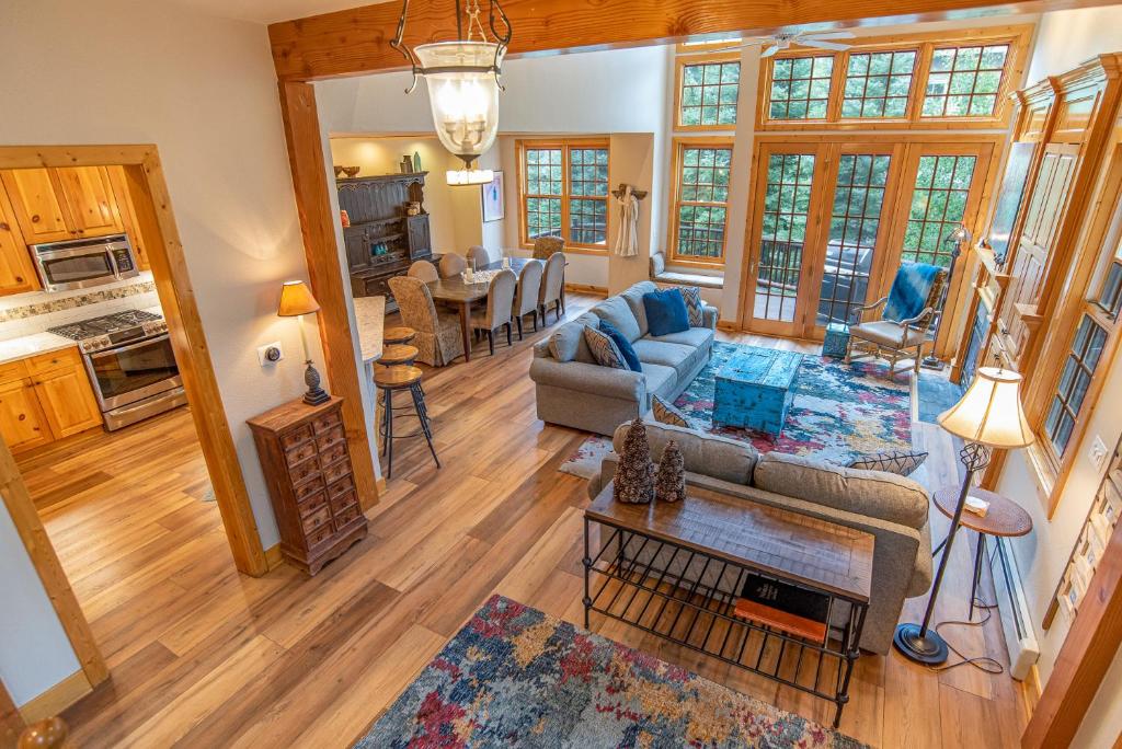 White Wolf 392, Breckenridge (updated prices 2024)