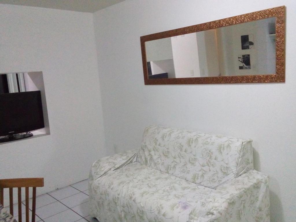  Apt mobiliado com piscina